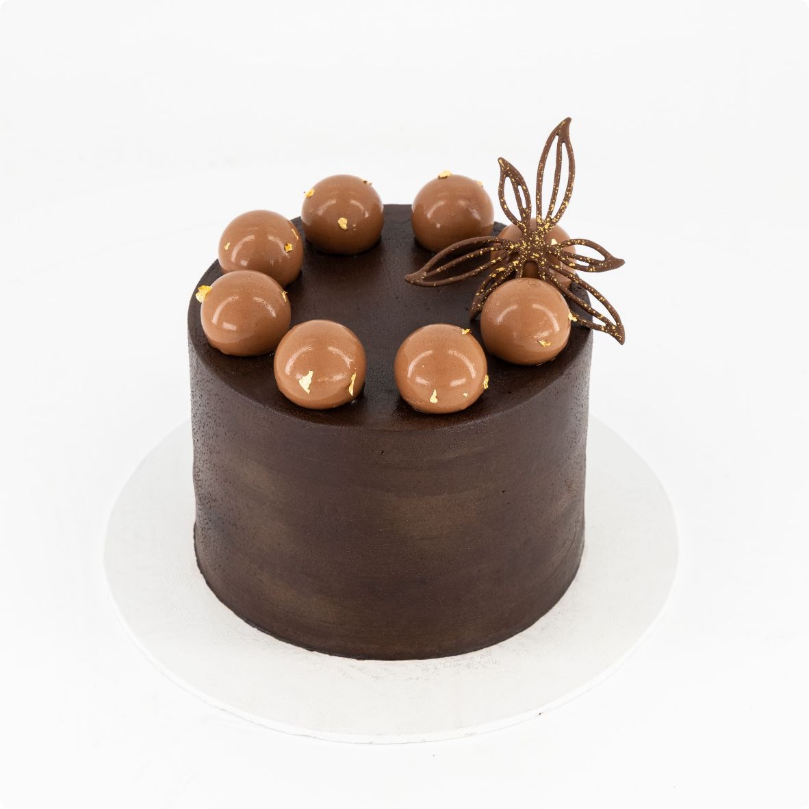 Black Velvet Cake - Image 3