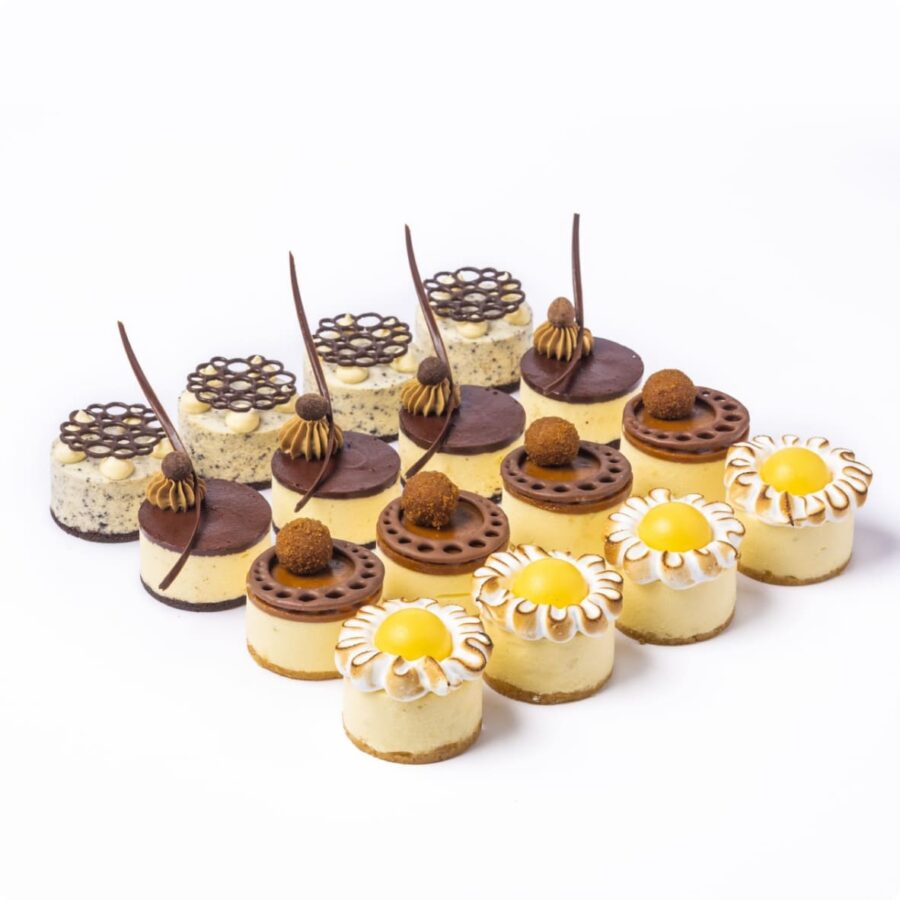 Mini Cheesecake Selection (12)